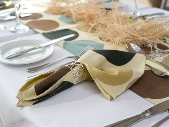 Simply Round Napkin & Table Runner set